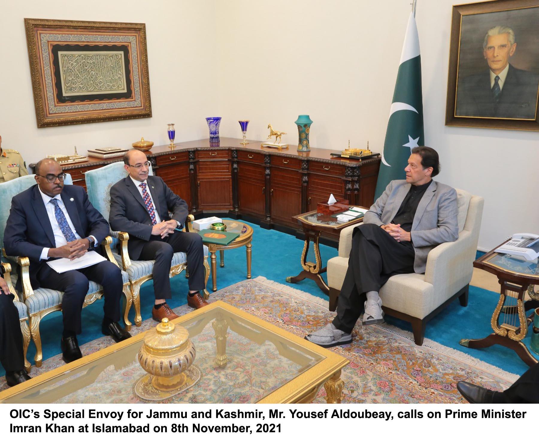 PM underscores urgent need to allow access to OIC, UN & HR organizations int’l media to visit IIOJK